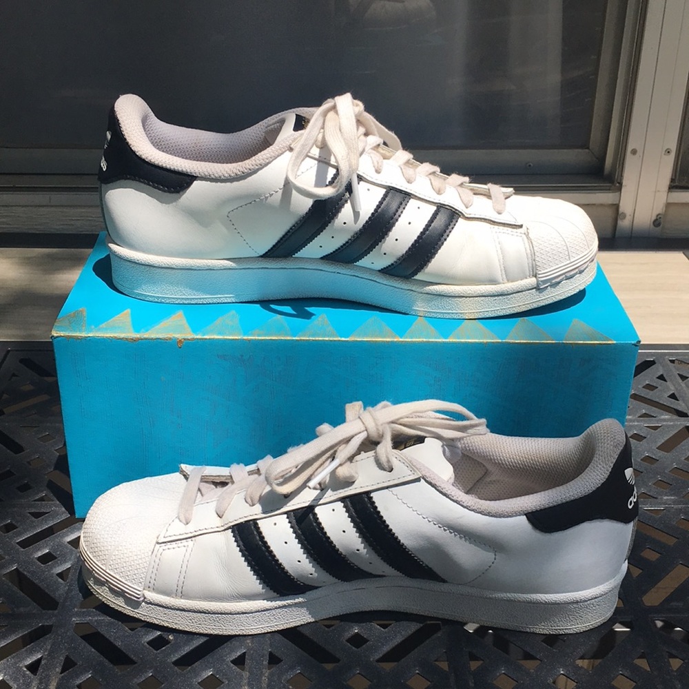 White Adidas Patterned w/ Black Stripes